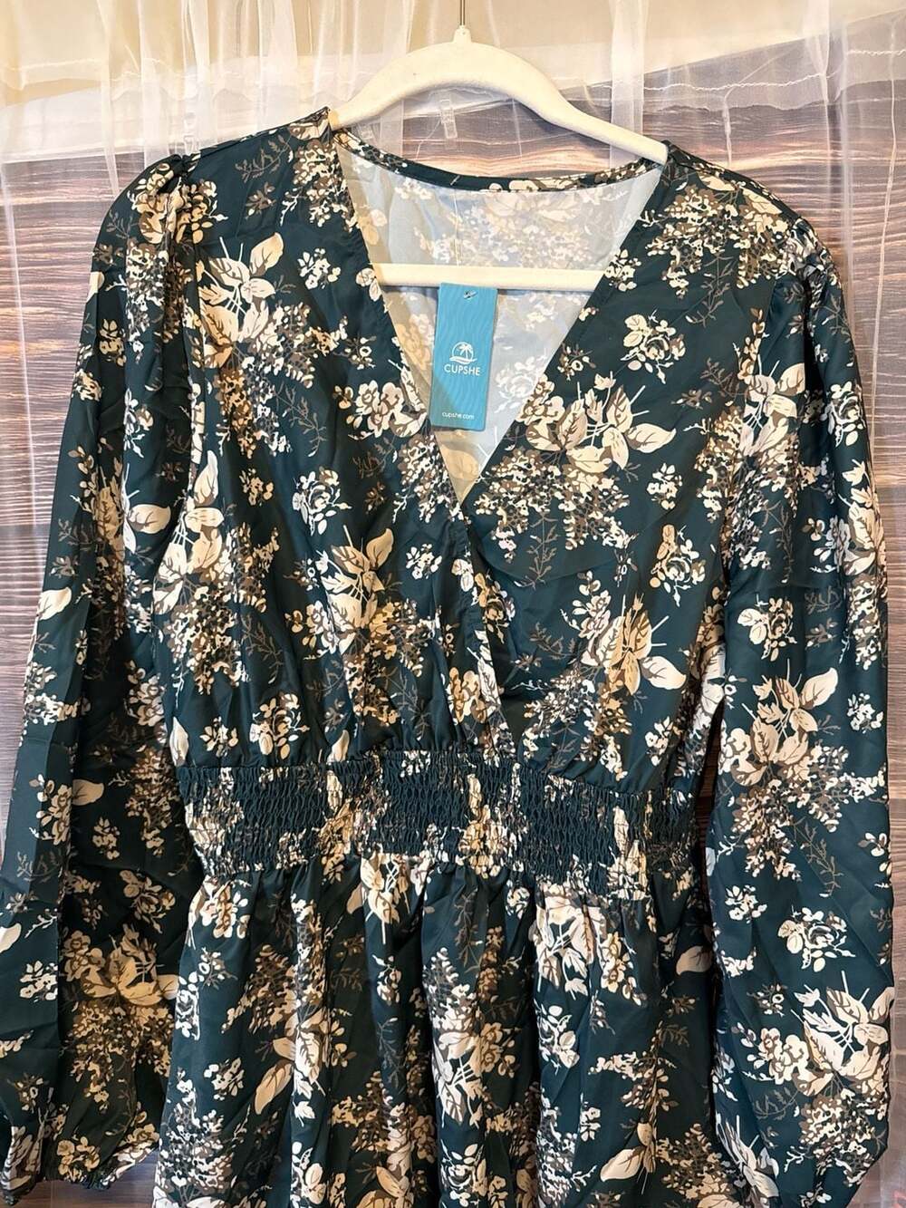 Cupshe Green Floral Blouson Sleeve Smocked Waist Mini Dress - Picture 2 of 4